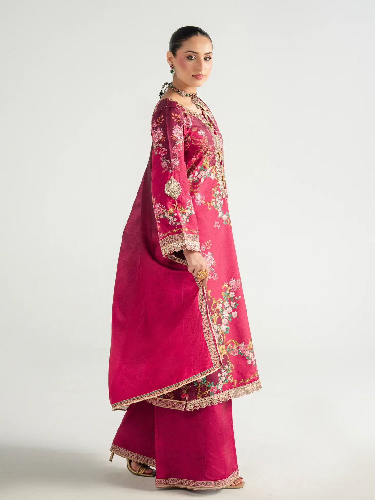 Garnet Garden | AIRA PRINTED SILK | GULAAL Free Shipping to UK/USA/UAE Kapraye