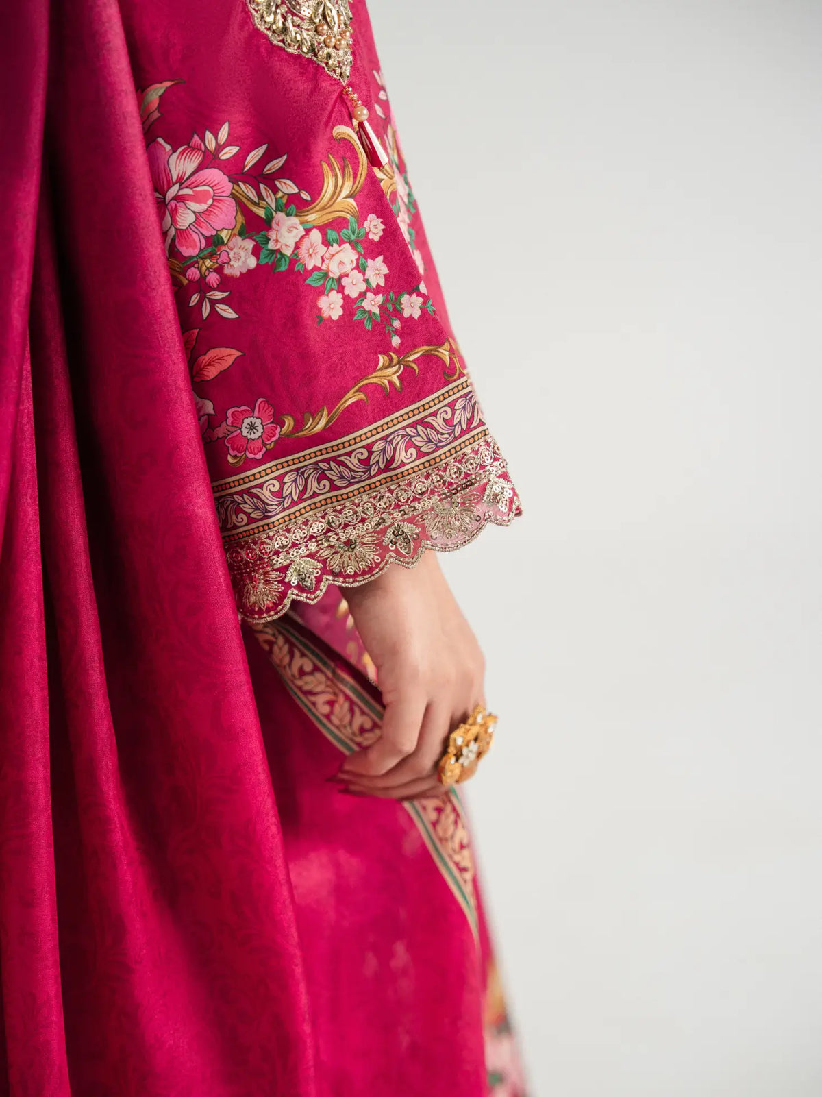 Garnet Garden | AIRA PRINTED SILK | GULAAL Free Shipping to UK/USA/UAE Kapraye