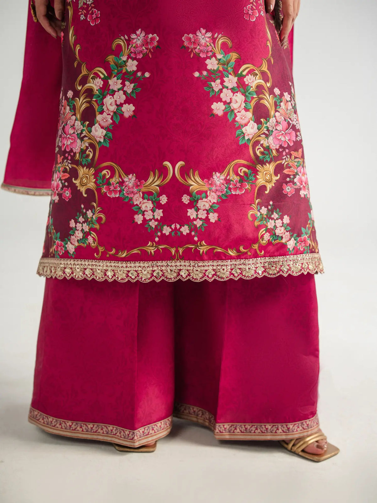 Garnet Garden | AIRA PRINTED SILK | GULAAL Free Shipping to UK/USA/UAE Kapraye