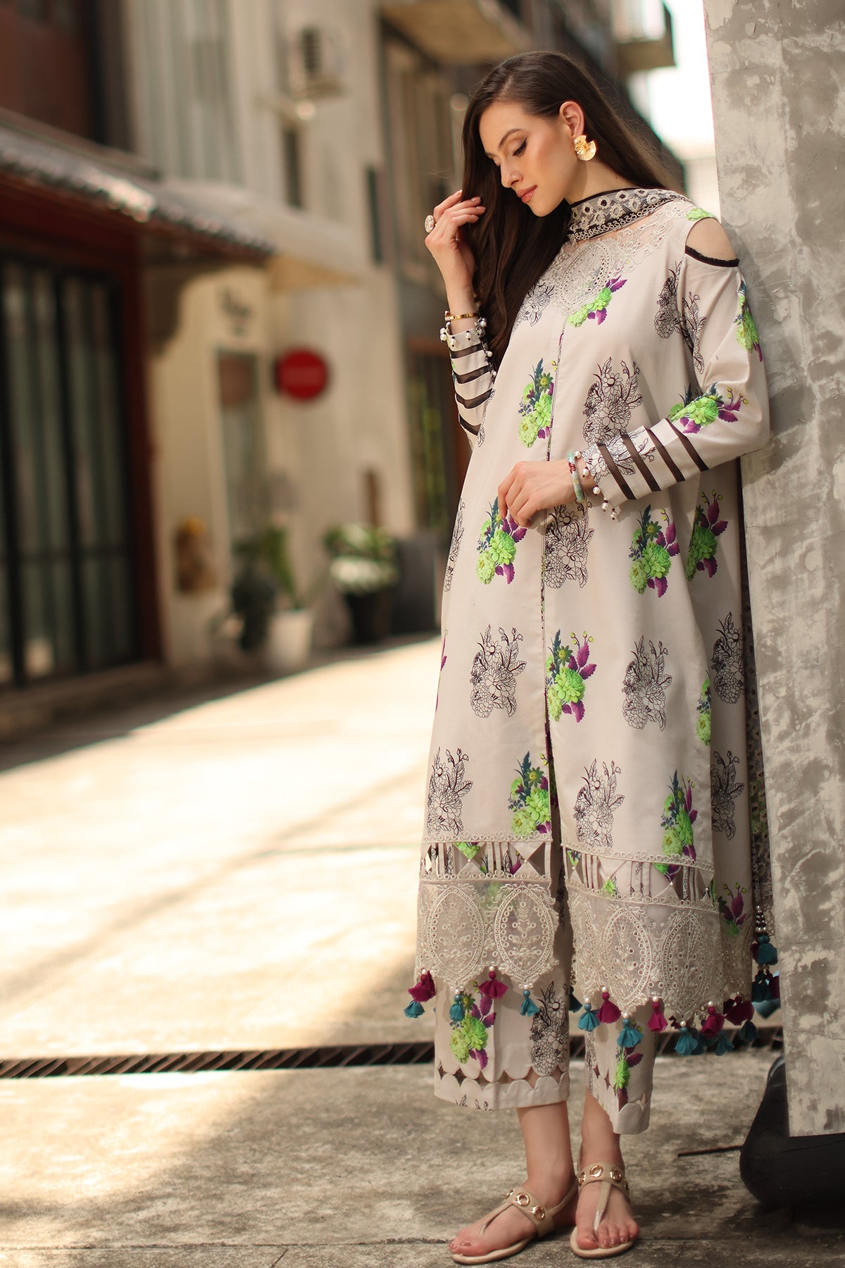 3-PC Unstitched Embroidered Lawn Collection CC6-23 | combination-vol-2-2026 | CHARIZMA