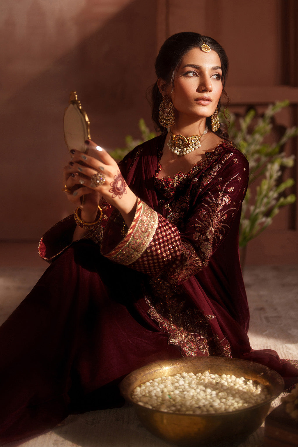 IV-55 Embroidered Velvet | VELVET 26 | IZNIK