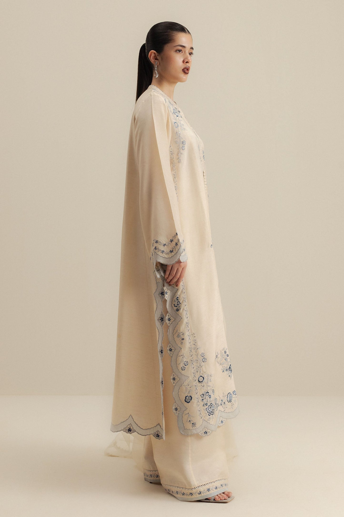 Bazgha | A/W Festive 2025 | Zara Shahjahan