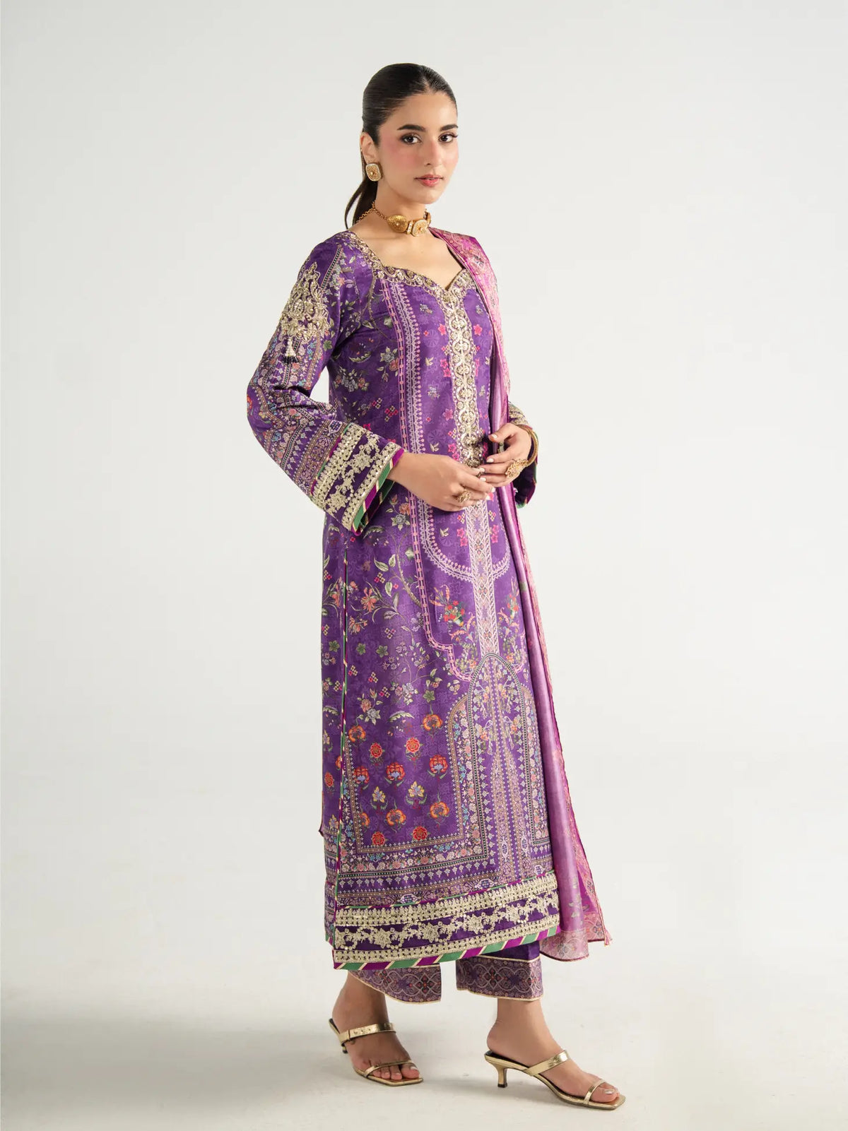 Plum Noir | AIRA PRINTED SILK | GULAAL Free Shipping to UK/USA/UAE Kapraye