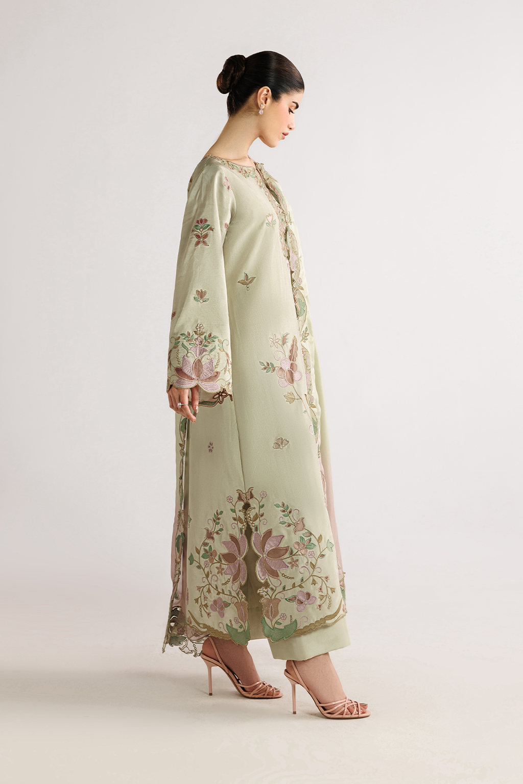 UE-649 Ramen Silk | Eid Luxe | Iznik