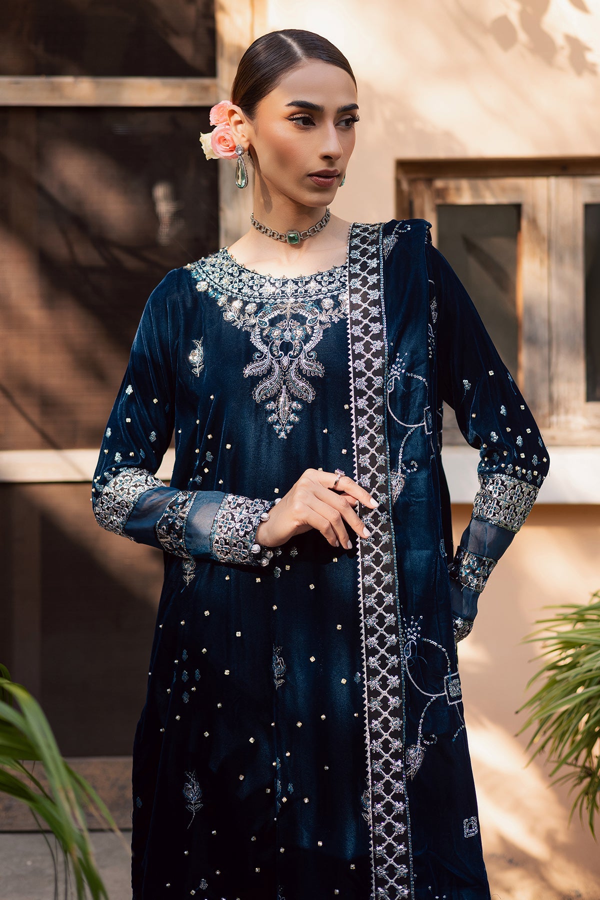 NW-114 | MAYA VELVET | NUREH