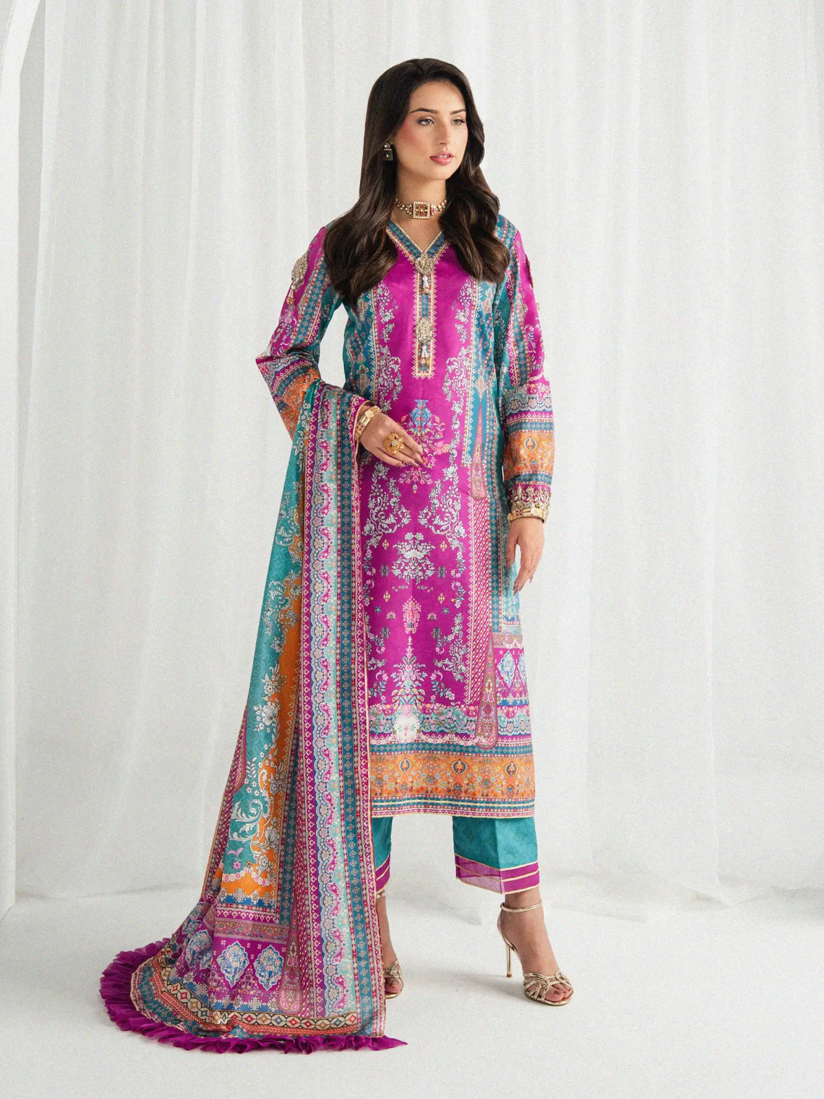 Magenta Mischief | AIRA PRINTED SILK | GULAAL Free Shipping to UK/USA/UAE Kapraye