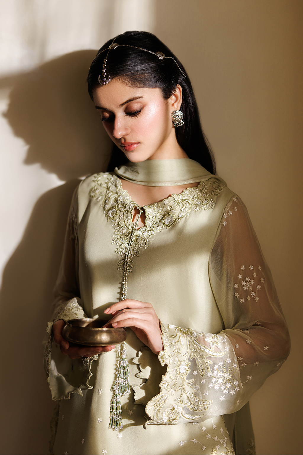 CC-101 Embroidered Chiffon | NOOR ANGAN SEMI FORMALS | IZNIK