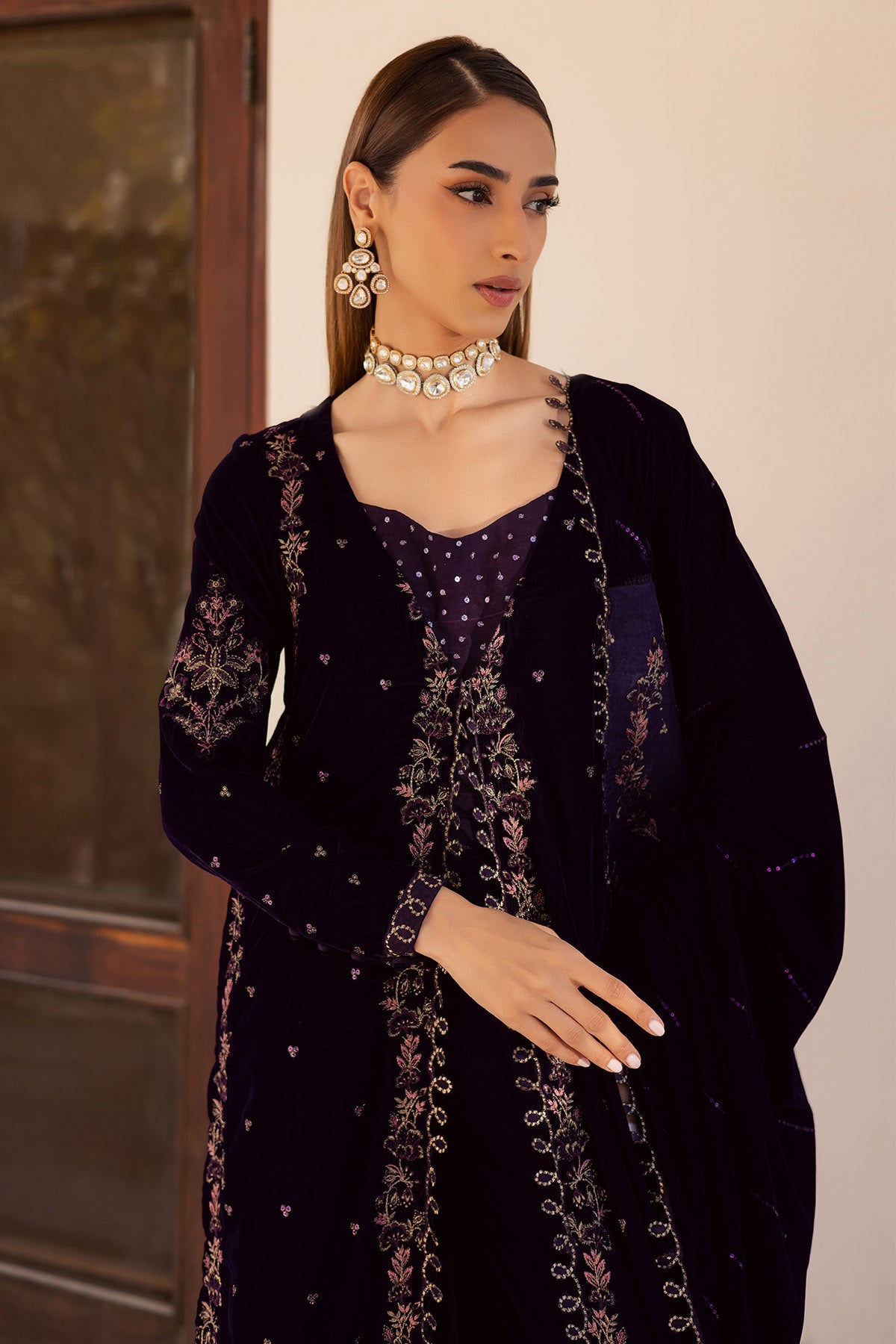 NW-123 | MAYA VELVET | NUREH