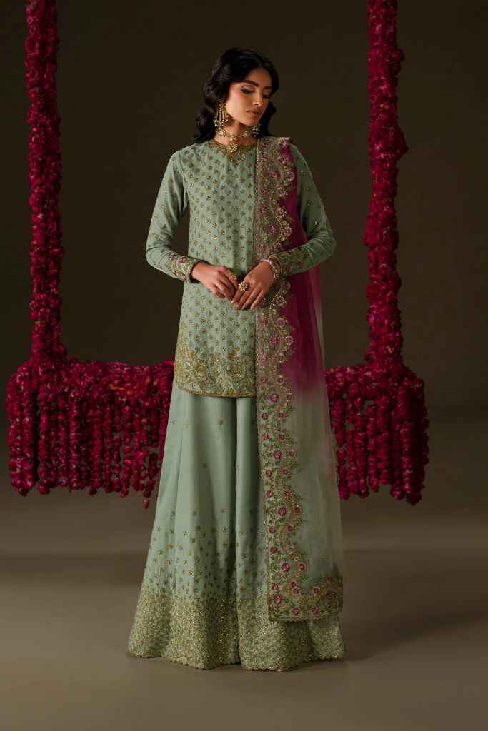 IV-73  Embroidered Velvet | VELVET 26 | IZNIK