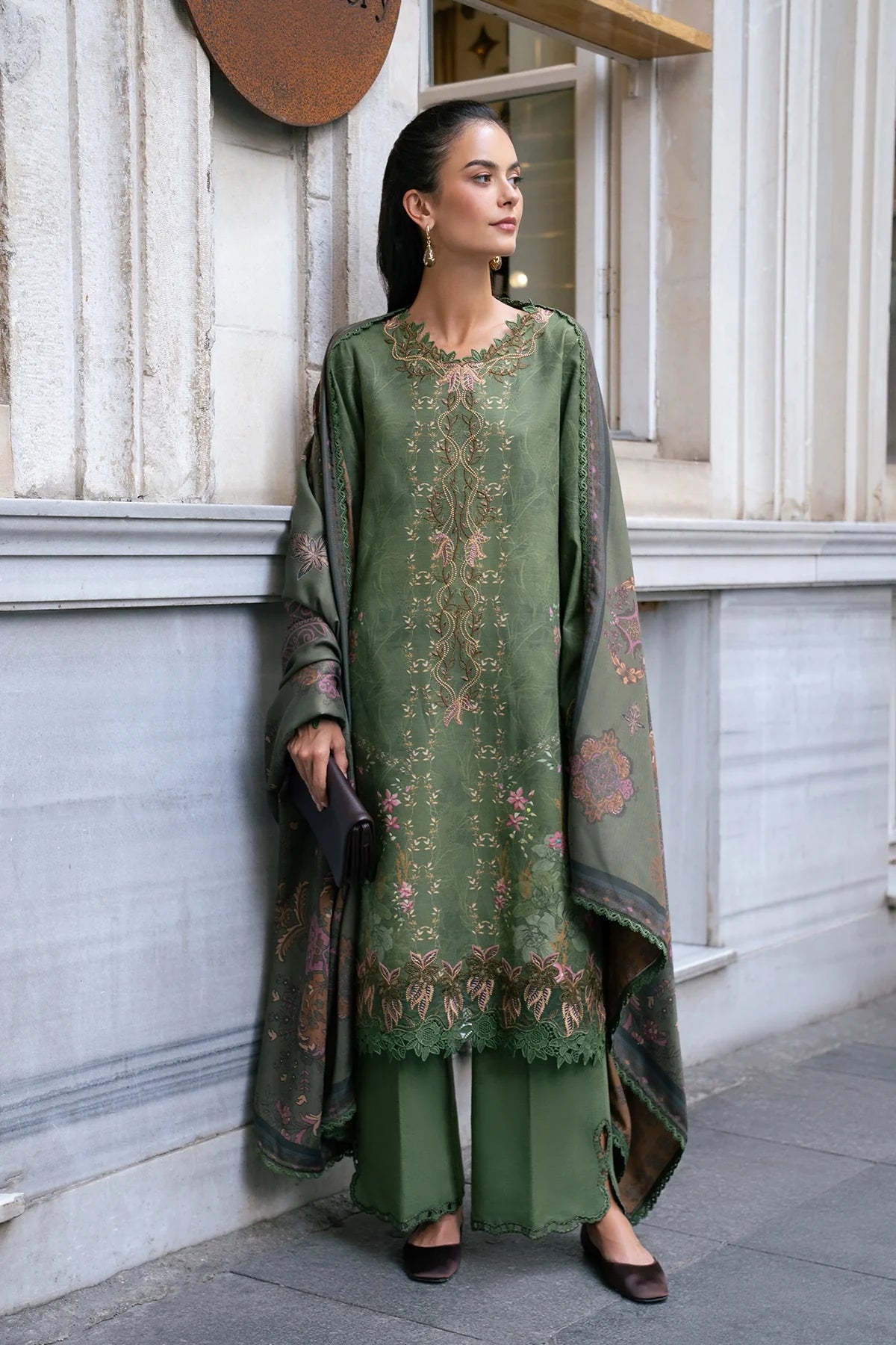 Amber | MEET ME IN ISTANBUL | Rang Rasiya