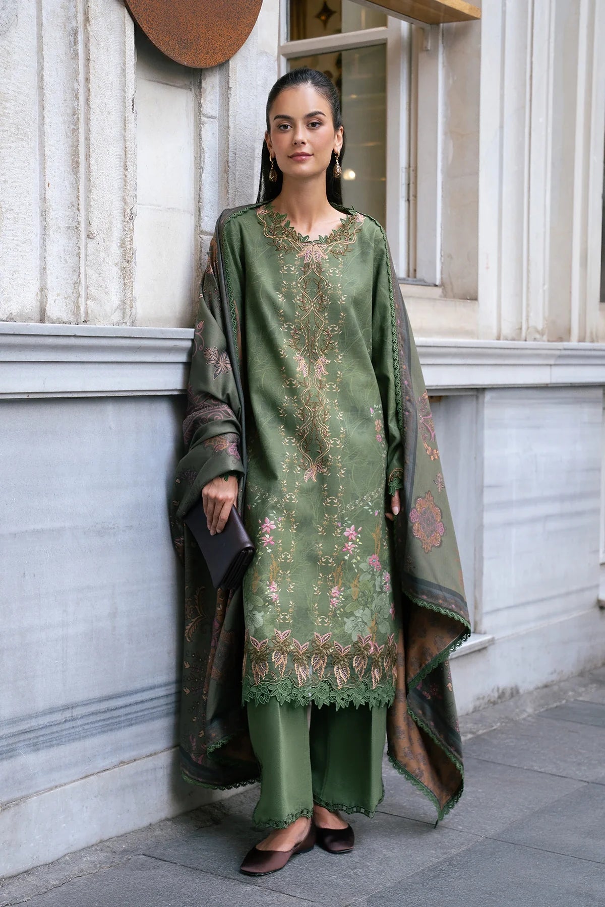 Amber | MEET ME IN ISTANBUL | Rang Rasiya