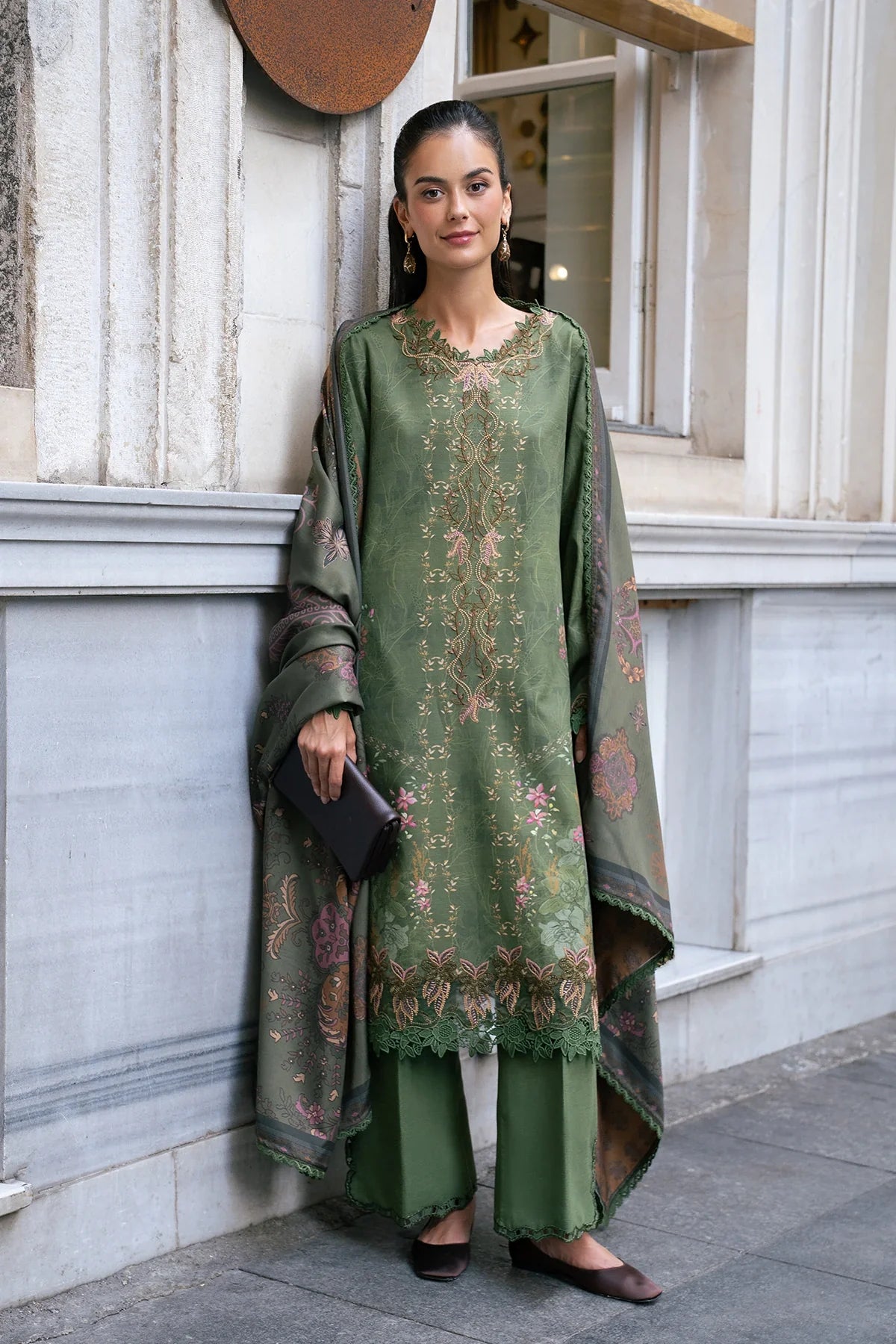 Amber | MEET ME IN ISTANBUL | Rang Rasiya