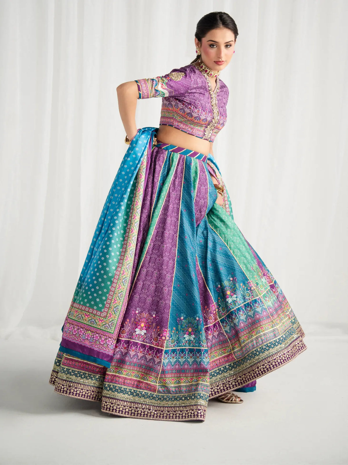 Mosaic Muse | AIRA PRINTED SILK | GULAAL Free Shipping to UK/USA/UAE Kapraye