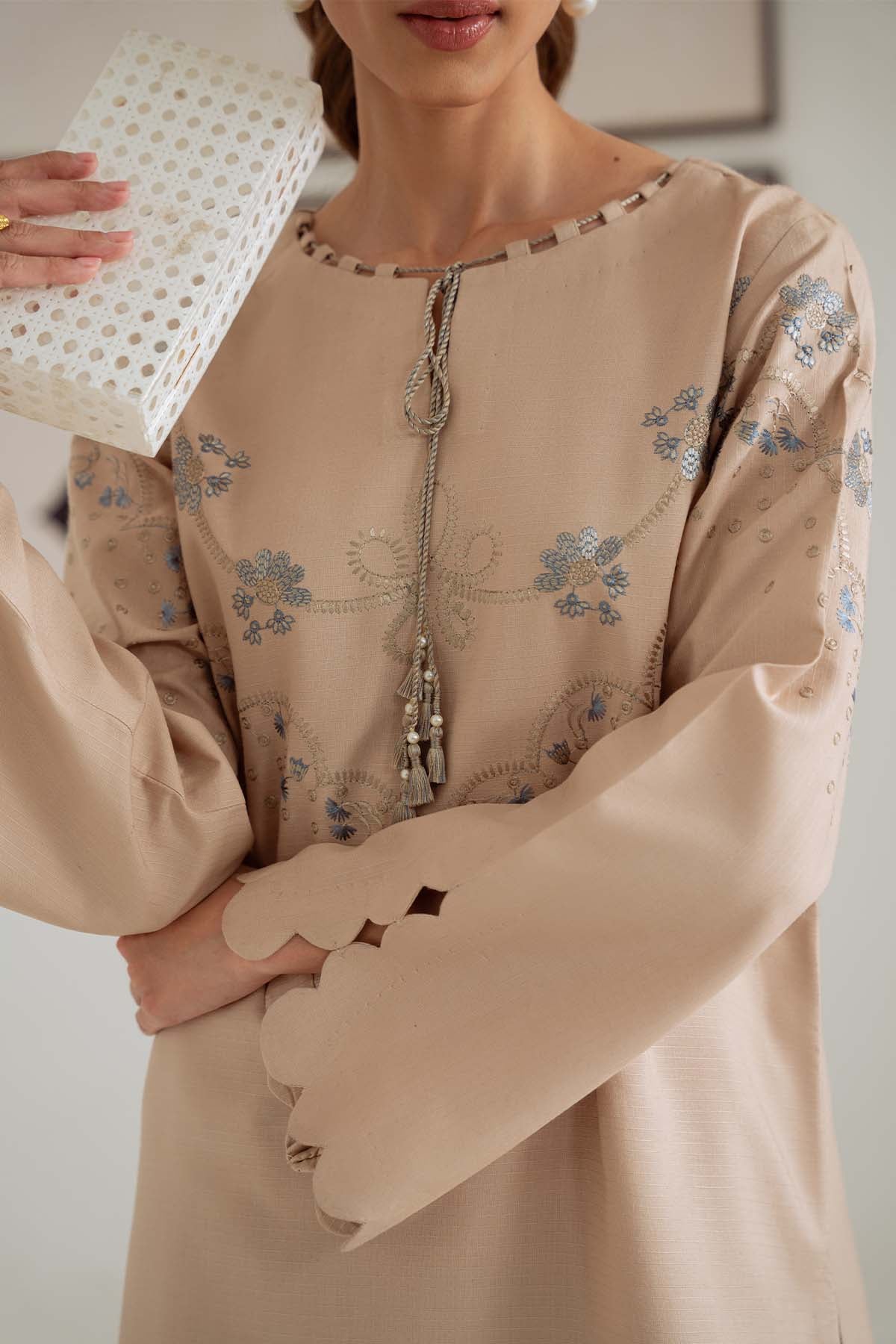 NP-688 | Shades Of Winter | Nureh