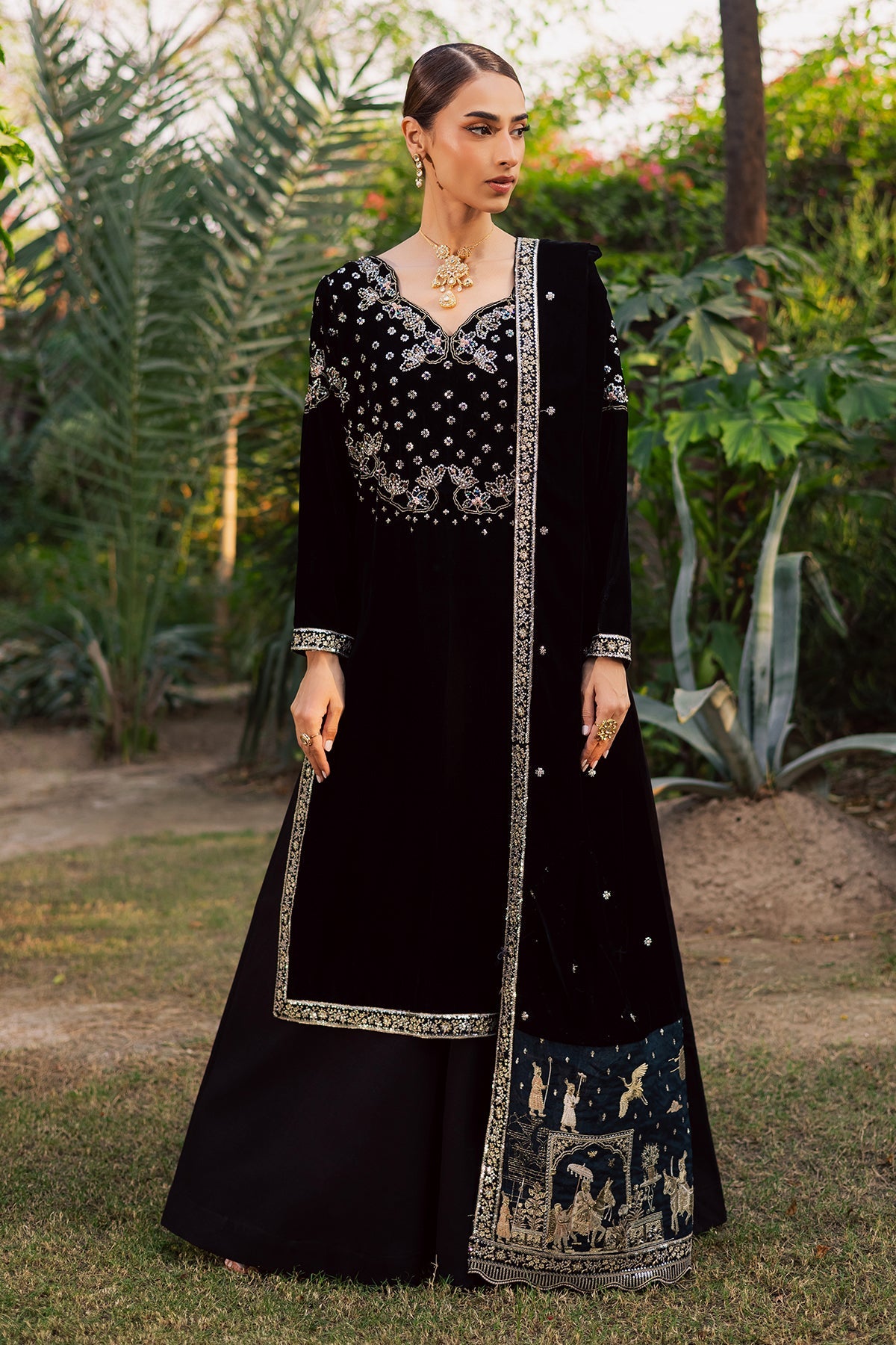 NW-118 | MAYA VELVET | NUREH