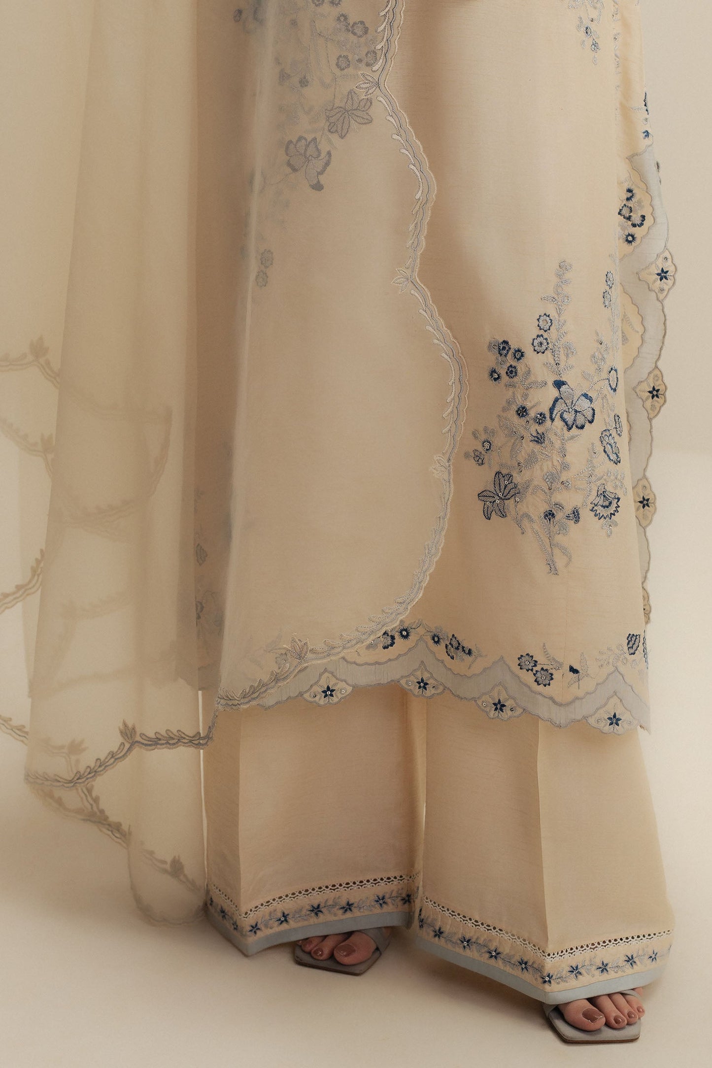 Bazgha | A/W Festive 2025 | Zara Shahjahan