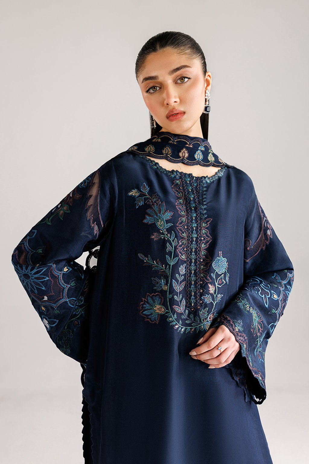 UE-654 Ramen Silk | Eid Luxe | Iznik