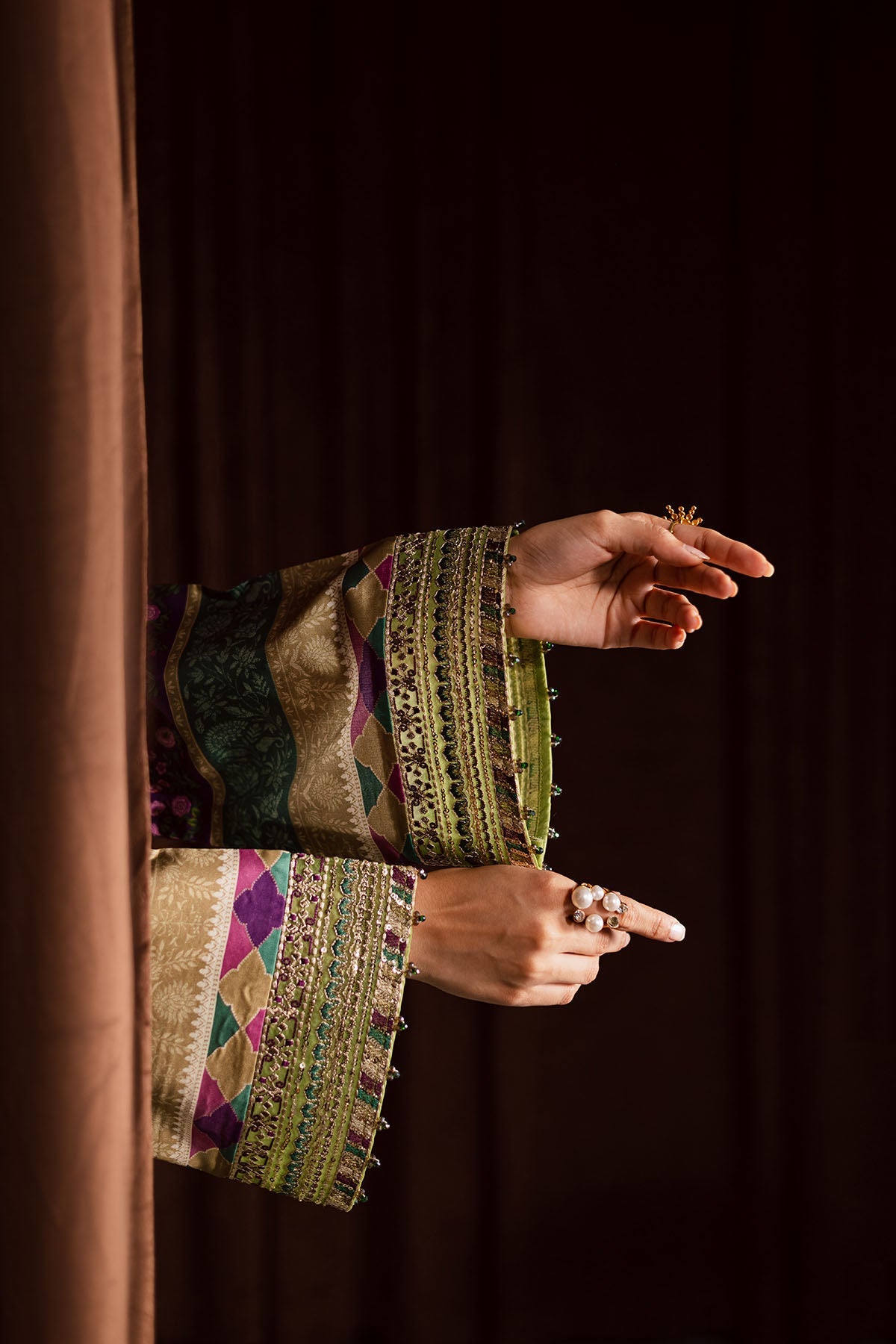 S - 26 | THE SILK | NUREH