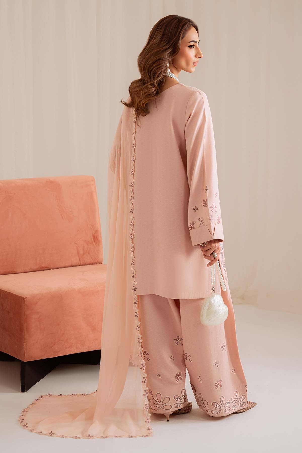 NP-684 | Shades Of Winter | Nureh