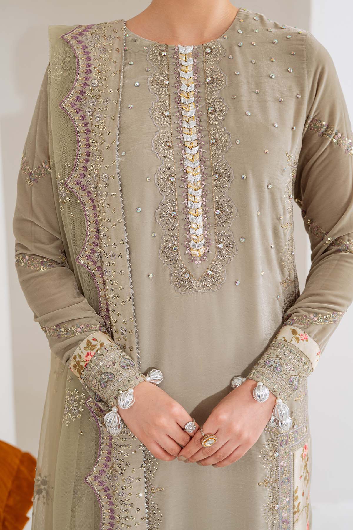 NW-111 | MAYA VELVET | NUREH