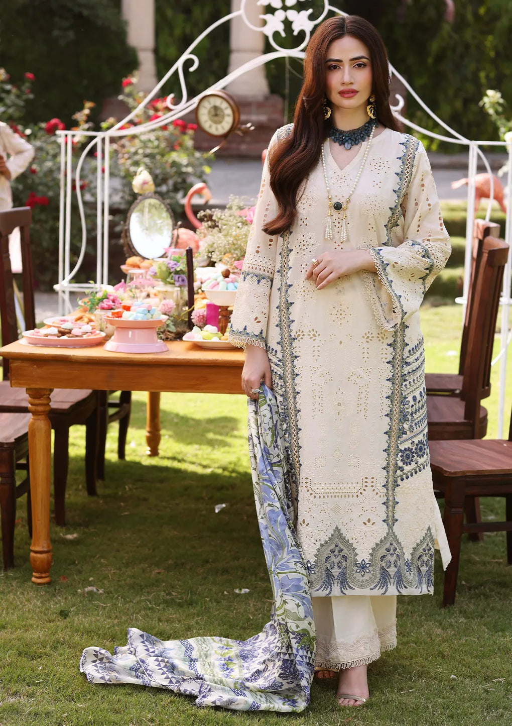 ECF-07 DAISY || ELAF Festive Chikankari 2023 Vol II || Elaf Premium in UK USA UAE online kapraye.com