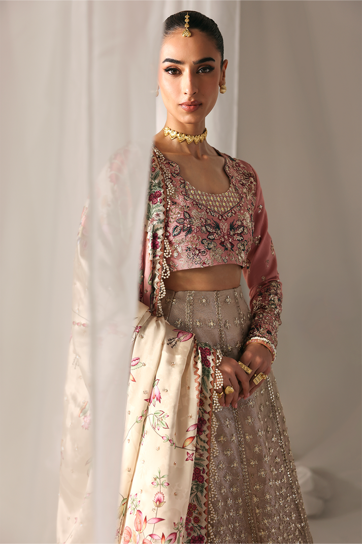 SOFT GLIMMER | SEREIN LUXE SILK | EMAAN ADEEL
