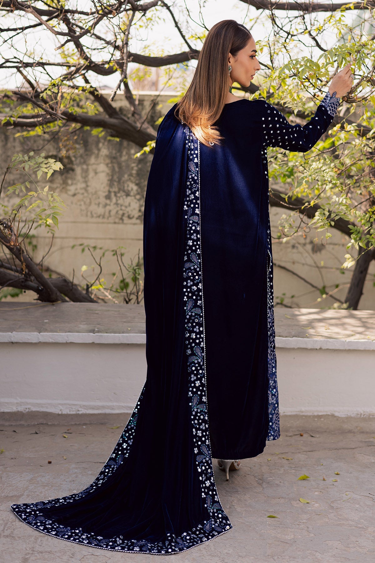 NW-121 | MAYA VELVET | NUREH