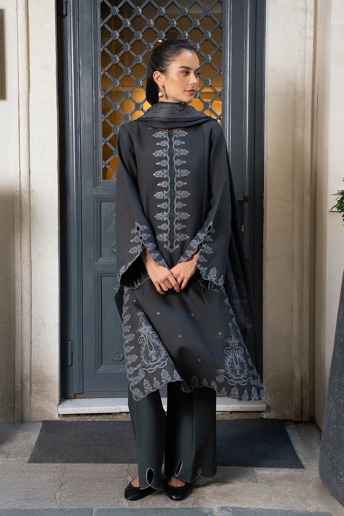 Slate | MEET ME IN ISTANBUL | Rang Rasiya Free Shipping to UK/USA/UAE Kapraye