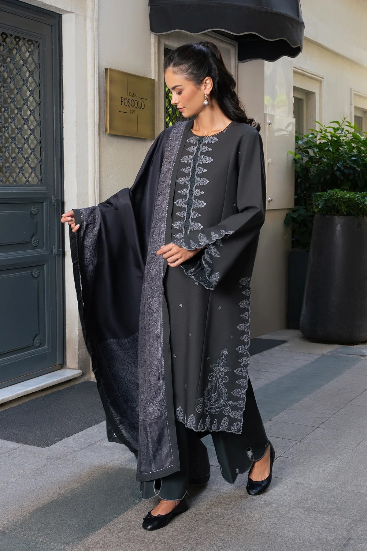 Slate | MEET ME IN ISTANBUL | Rang Rasiya Free Shipping to UK/USA/UAE Kapraye