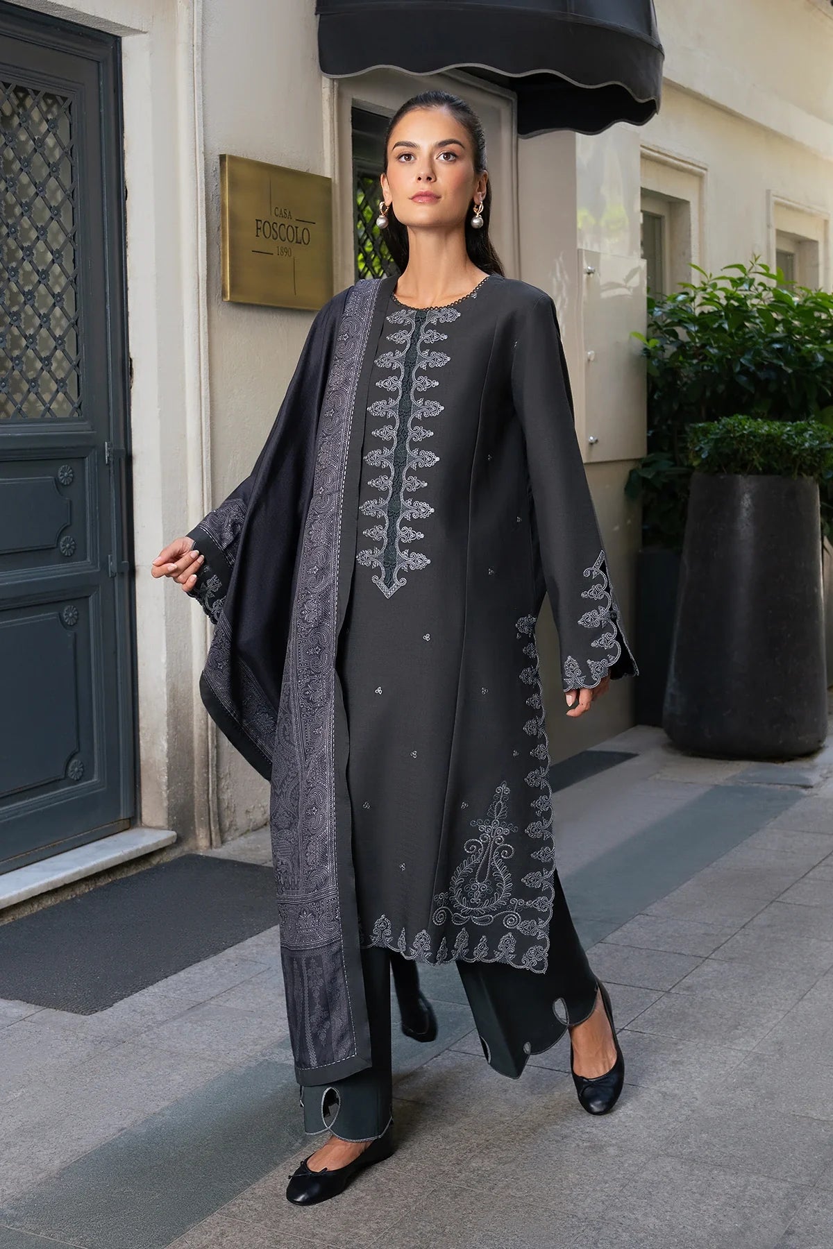 Slate | MEET ME IN ISTANBUL | Rang Rasiya Free Shipping to UK/USA/UAE Kapraye