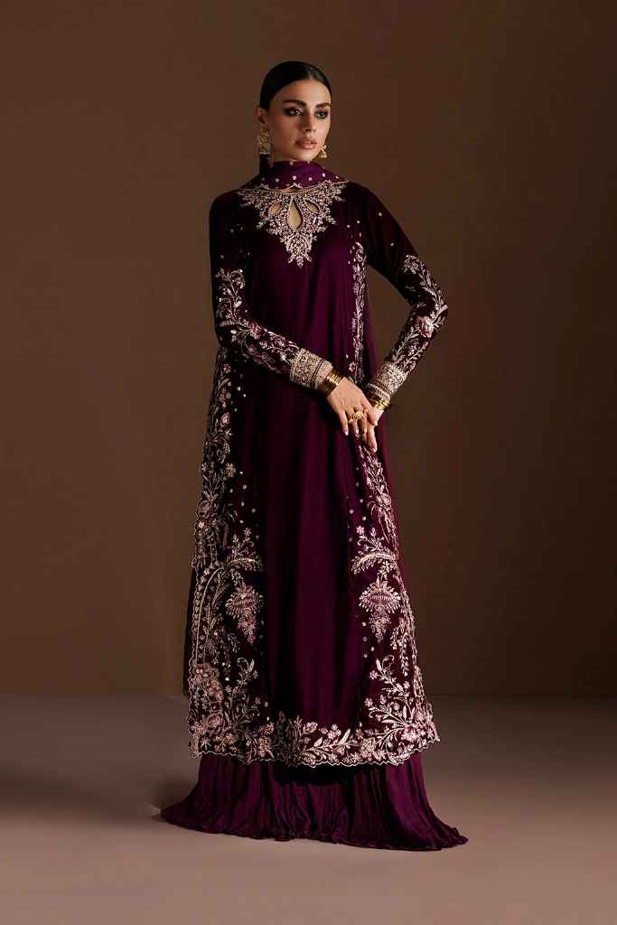 IV-91 Dyed Plain Velvet | VELVET 26 | IZNIK