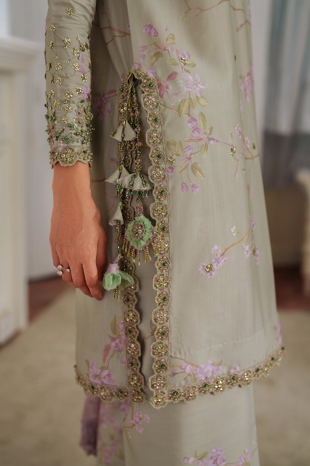 UE-539 Printed Raw Silk | Printed Formals | IZNIK