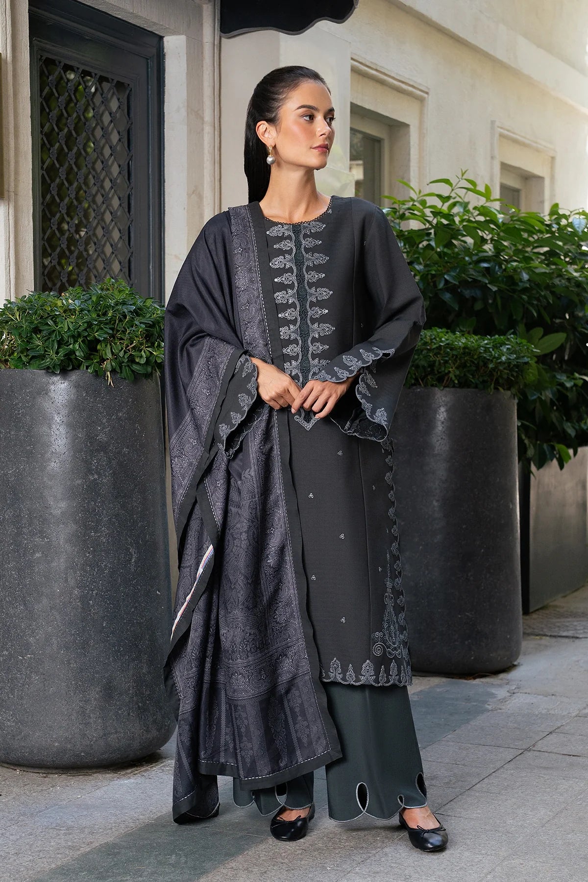 Slate | MEET ME IN ISTANBUL | Rang Rasiya Free Shipping to UK/USA/UAE Kapraye