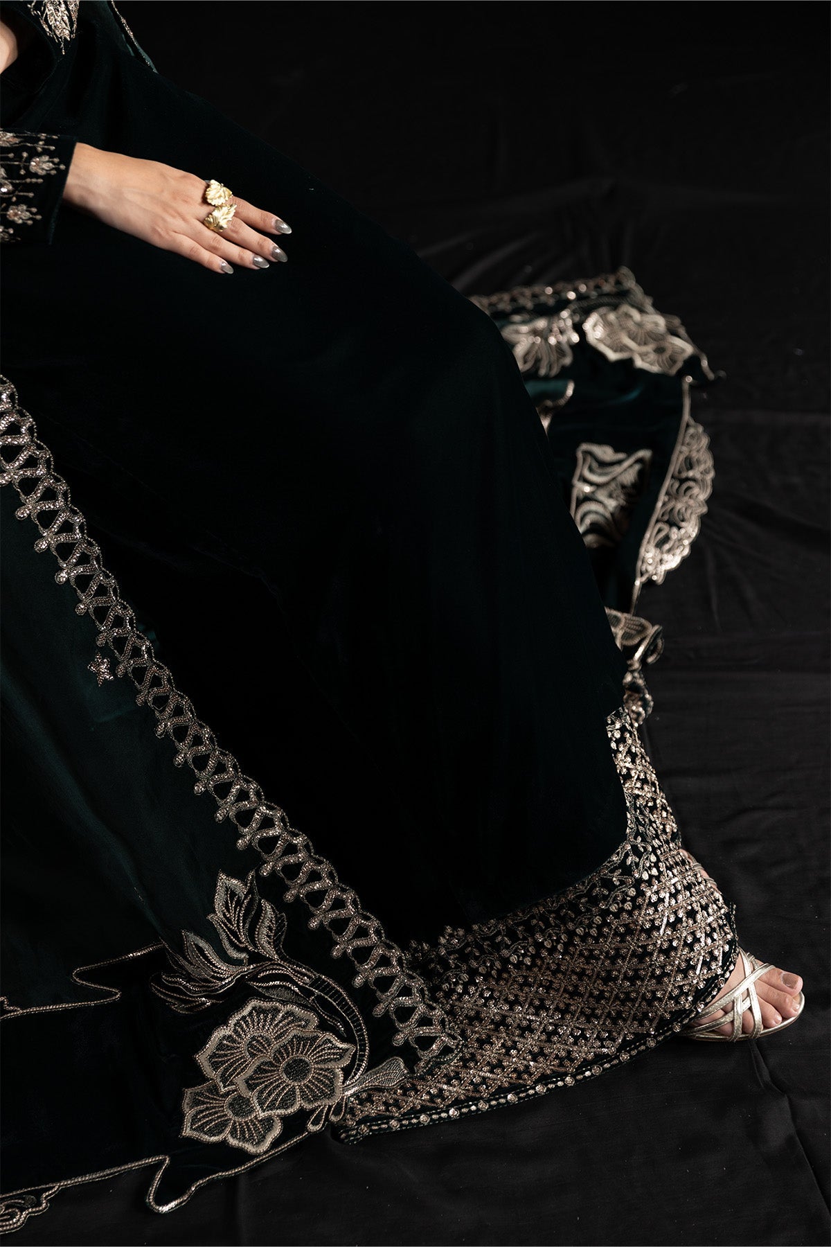 AF-VLT-2210-Vinni | L’AMOUR ’25 – Luxury Handmade Velvet Collection | ALIZEH FASHION