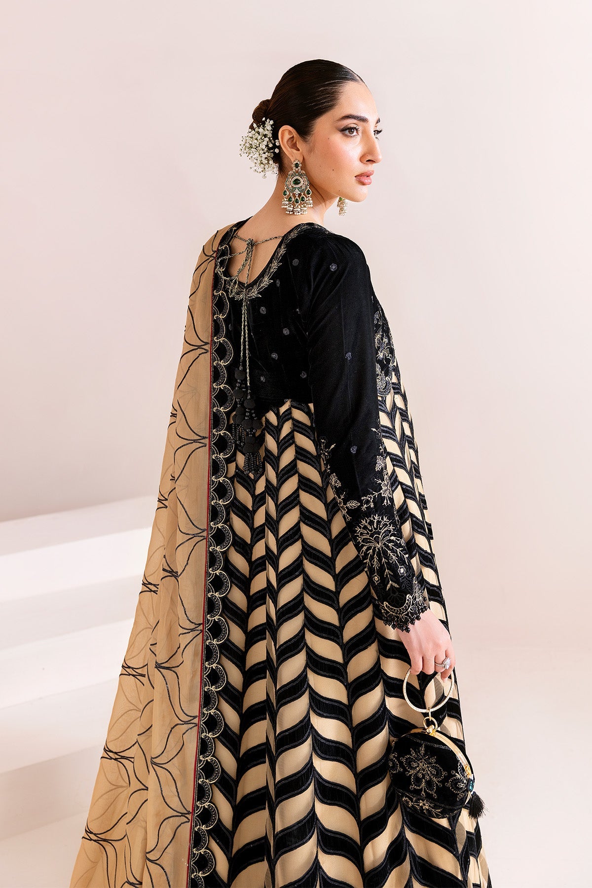 AF-VLT-2223-Noor Jahan | MAKHMAL - Luxury Velvet Edit | ALIZEH FASHION