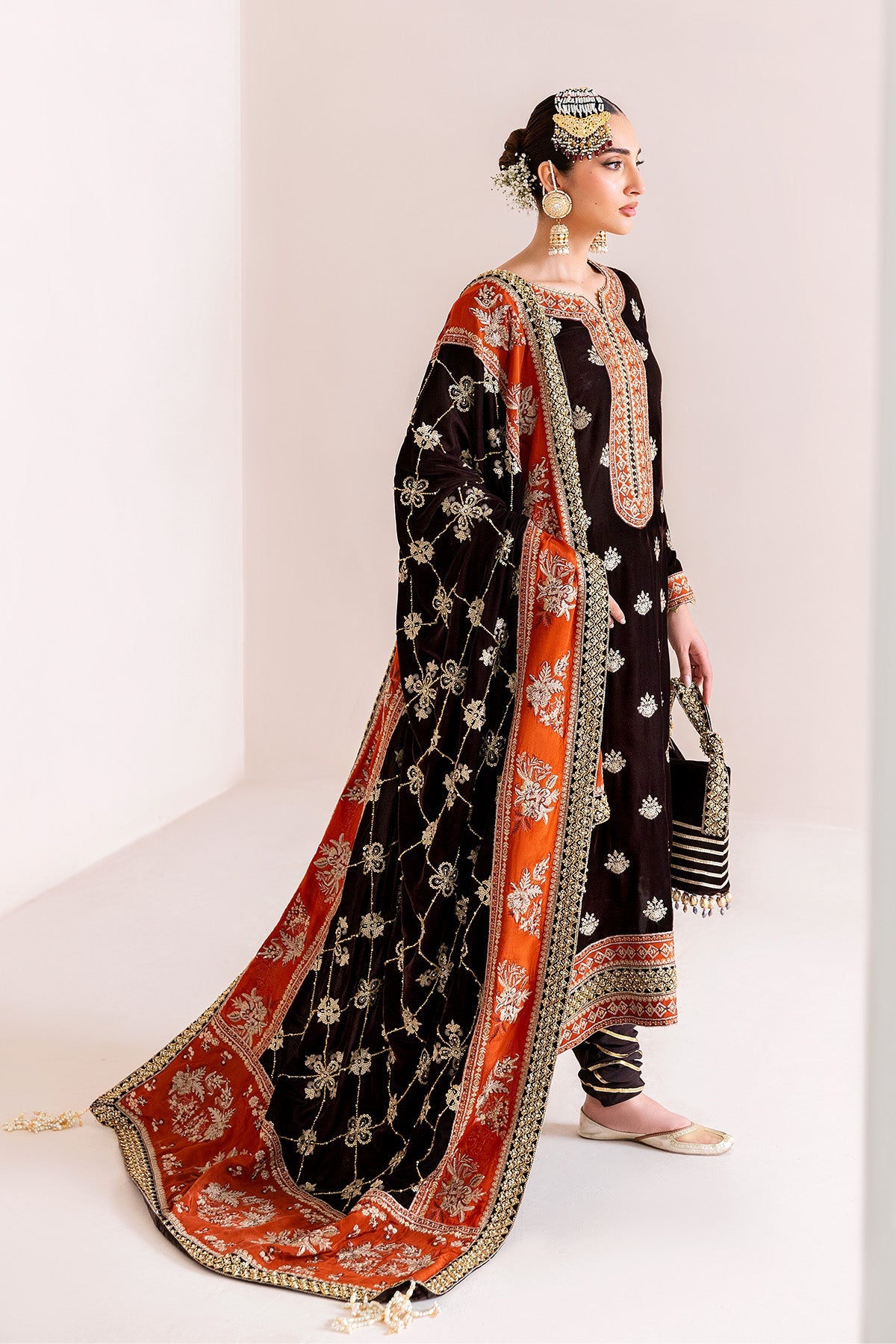 AF-VLT-2224-Sabaat | MAKHMAL - Luxury Velvet Edit | ALIZEH FASHION