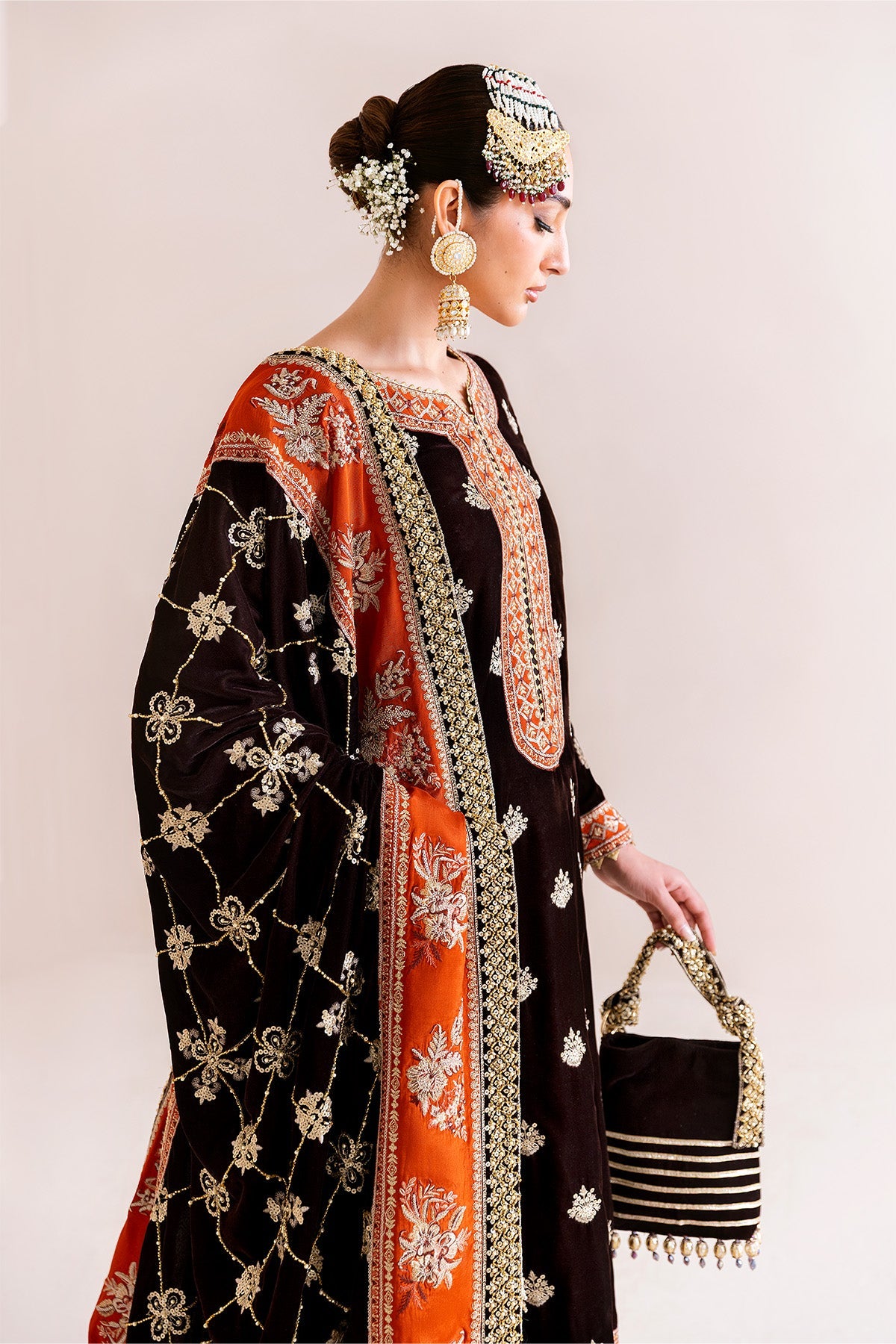 AF-VLT-2224-Sabaat | MAKHMAL - Luxury Velvet Edit | ALIZEH FASHION