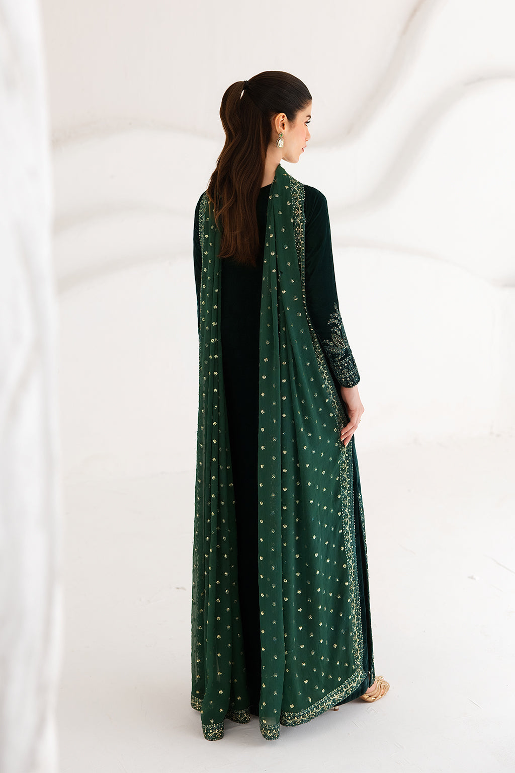 AMEROTTE | VELVET AFFAIR | EMAAN ADEEL