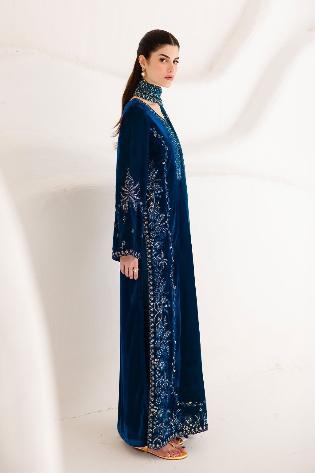 EVANTHE | VELVET AFFAIR | EMAAN ADEEL