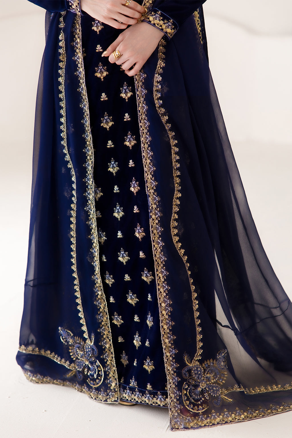 ESMERAY | VELVET AFFAIR | EMAAN ADEEL