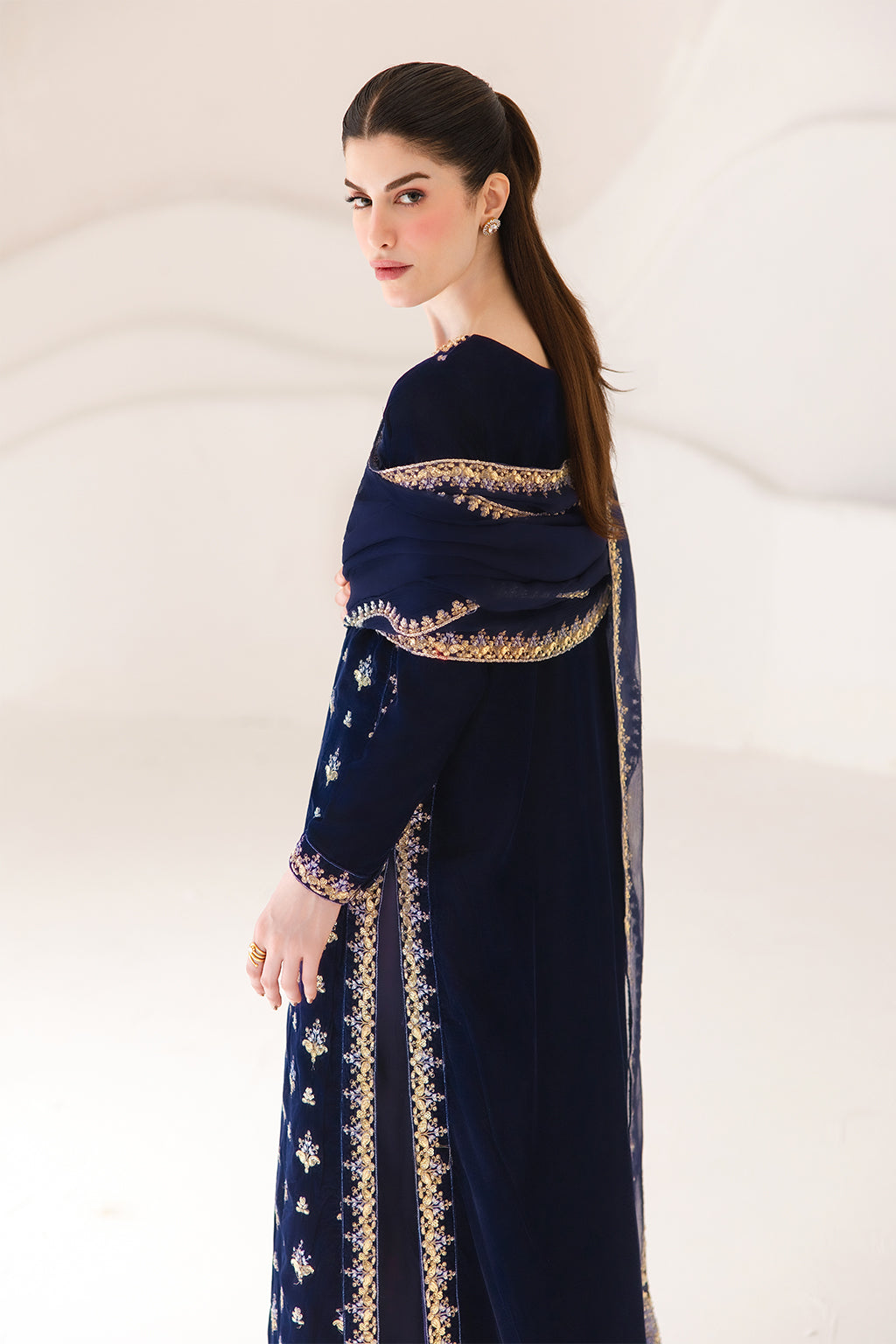ESMERAY | VELVET AFFAIR | EMAAN ADEEL