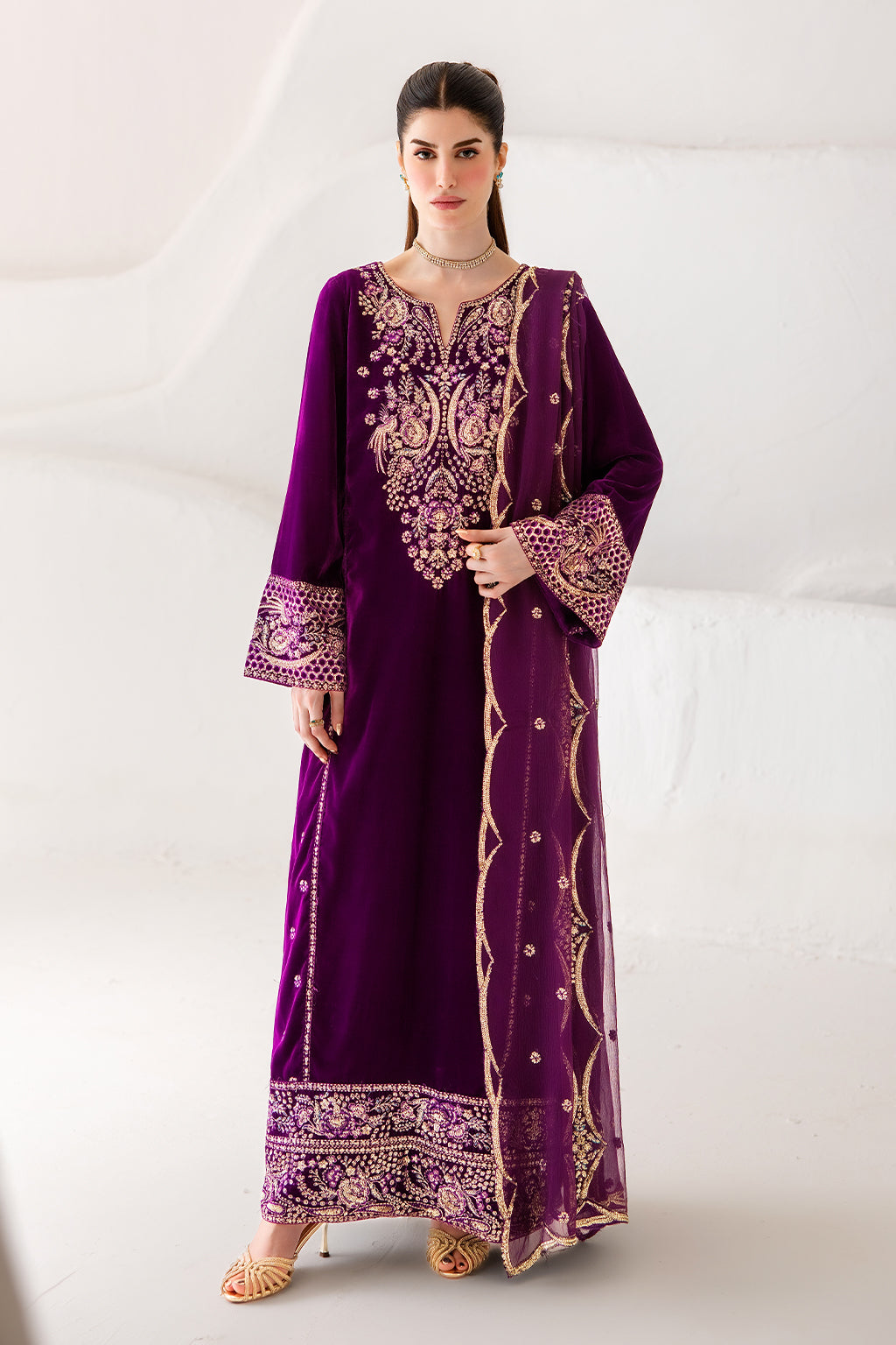 MAELLE | VELVET AFFAIR | EMAAN ADEEL