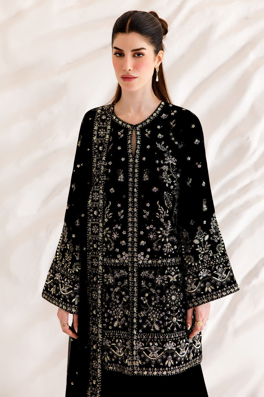 LIVIA | VELVET AFFAIR | EMAAN ADEEL