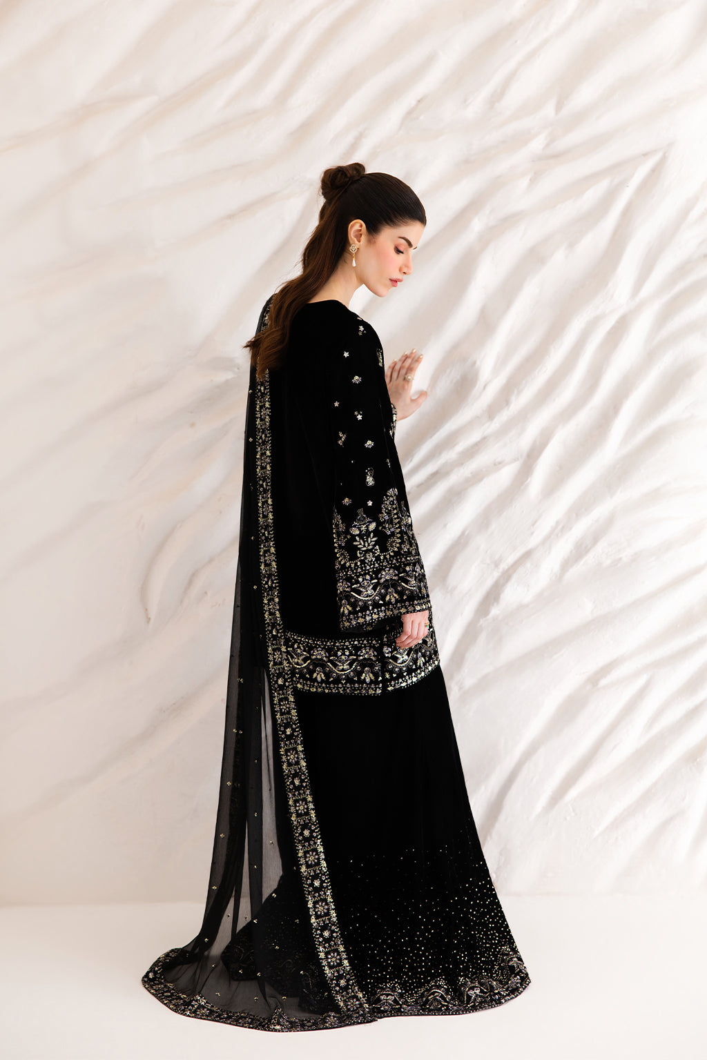 LIVIA | VELVET AFFAIR | EMAAN ADEEL