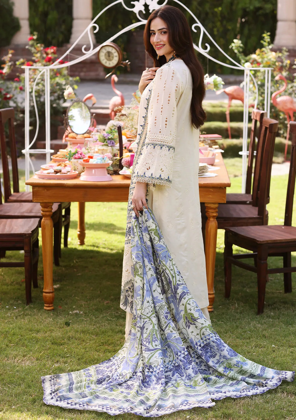 ECF-07 DAISY || ELAF Festive Chikankari 2023 Vol II || Elaf Premium in UK USA UAE online kapraye.com