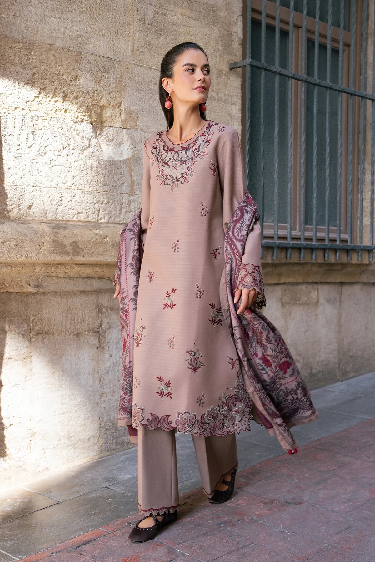 Bloom | MEET ME IN ISTANBUL | Rang Rasiya Free Shipping to UK/USA/UAE Kapraye