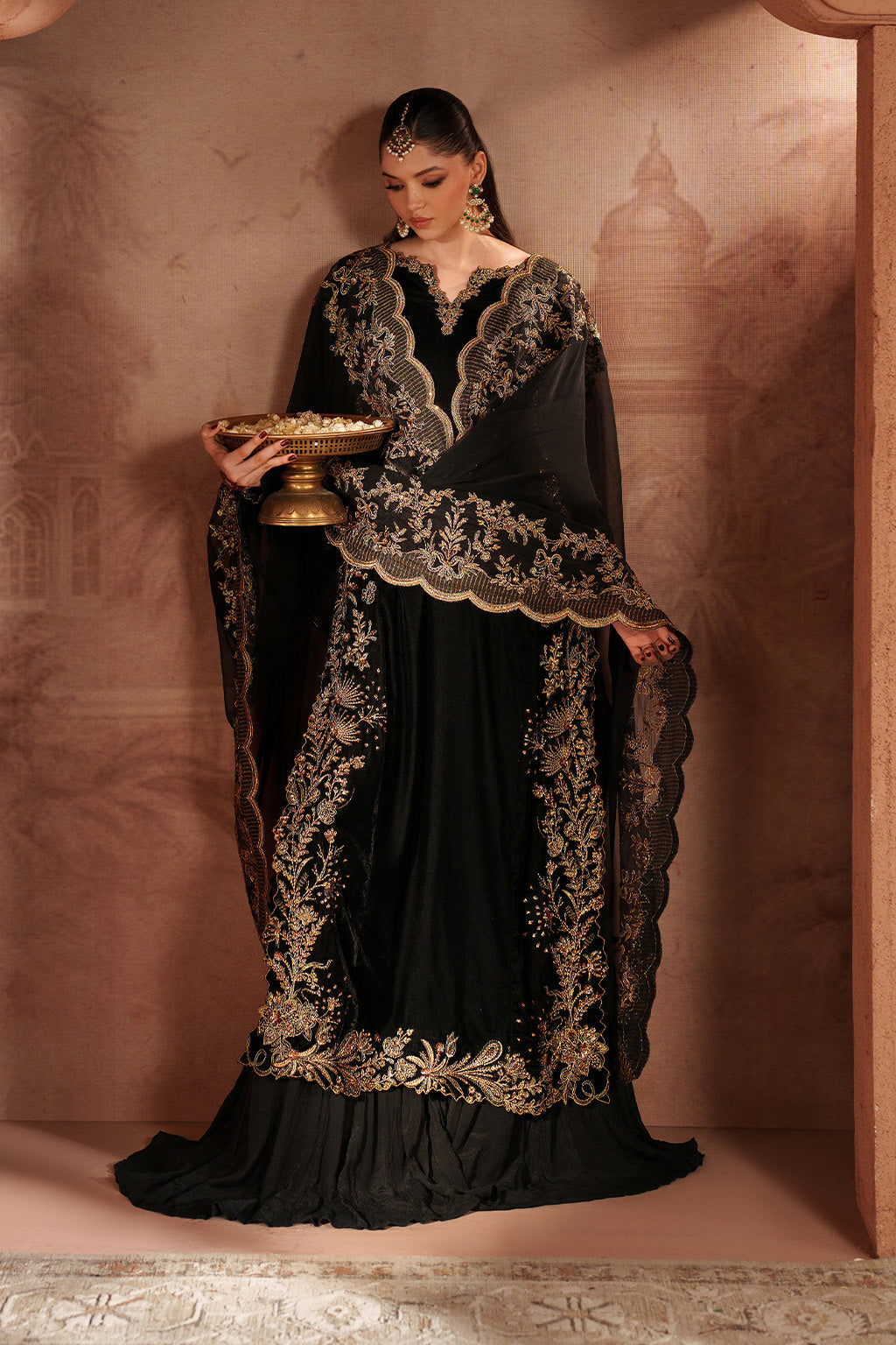 IV-62 Embroidered Velvet | VELVET 26 | IZNIK