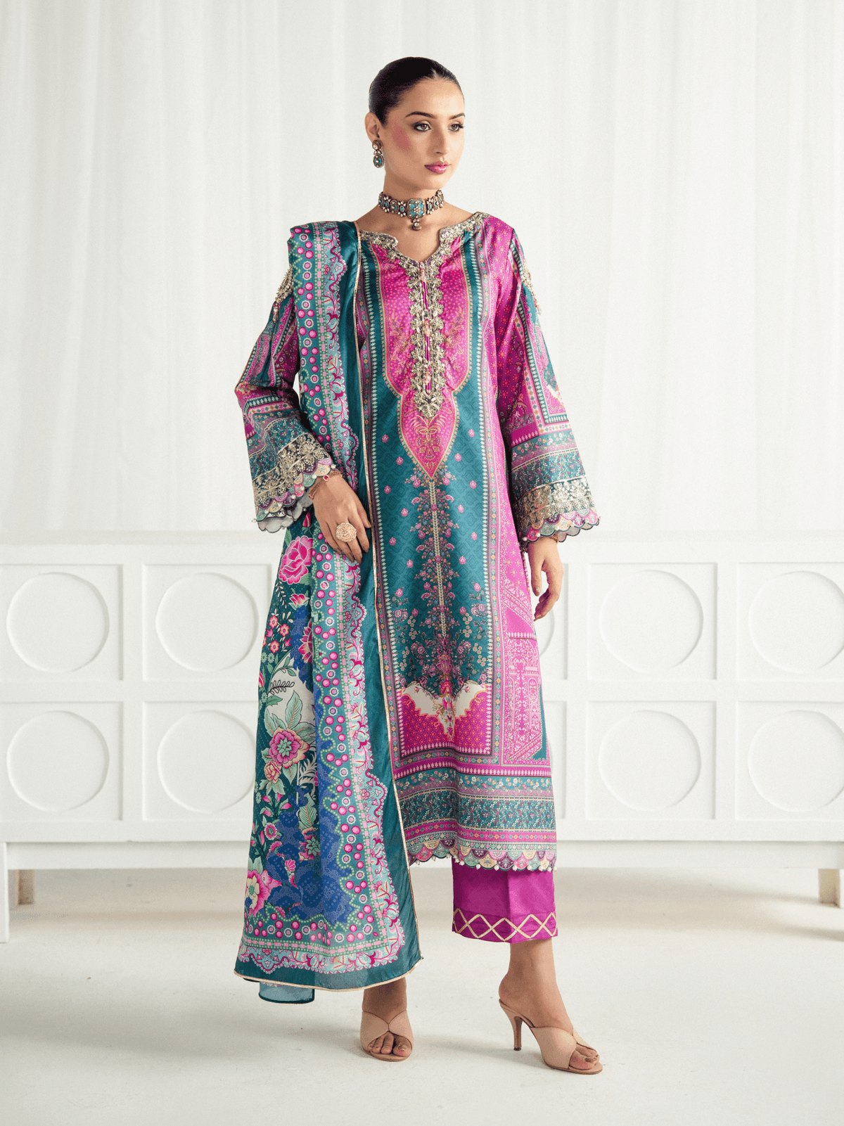Zeal | AIRA PRINTED SILK | GULAAL Free Shipping to UK/USA/UAE Kapraye