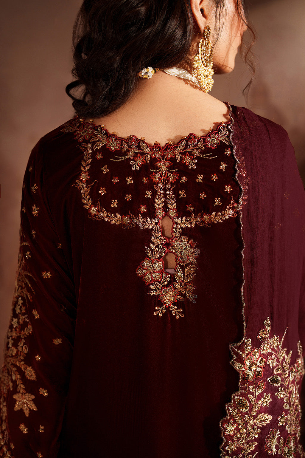 IV-55 Embroidered Velvet | VELVET 26 | IZNIK