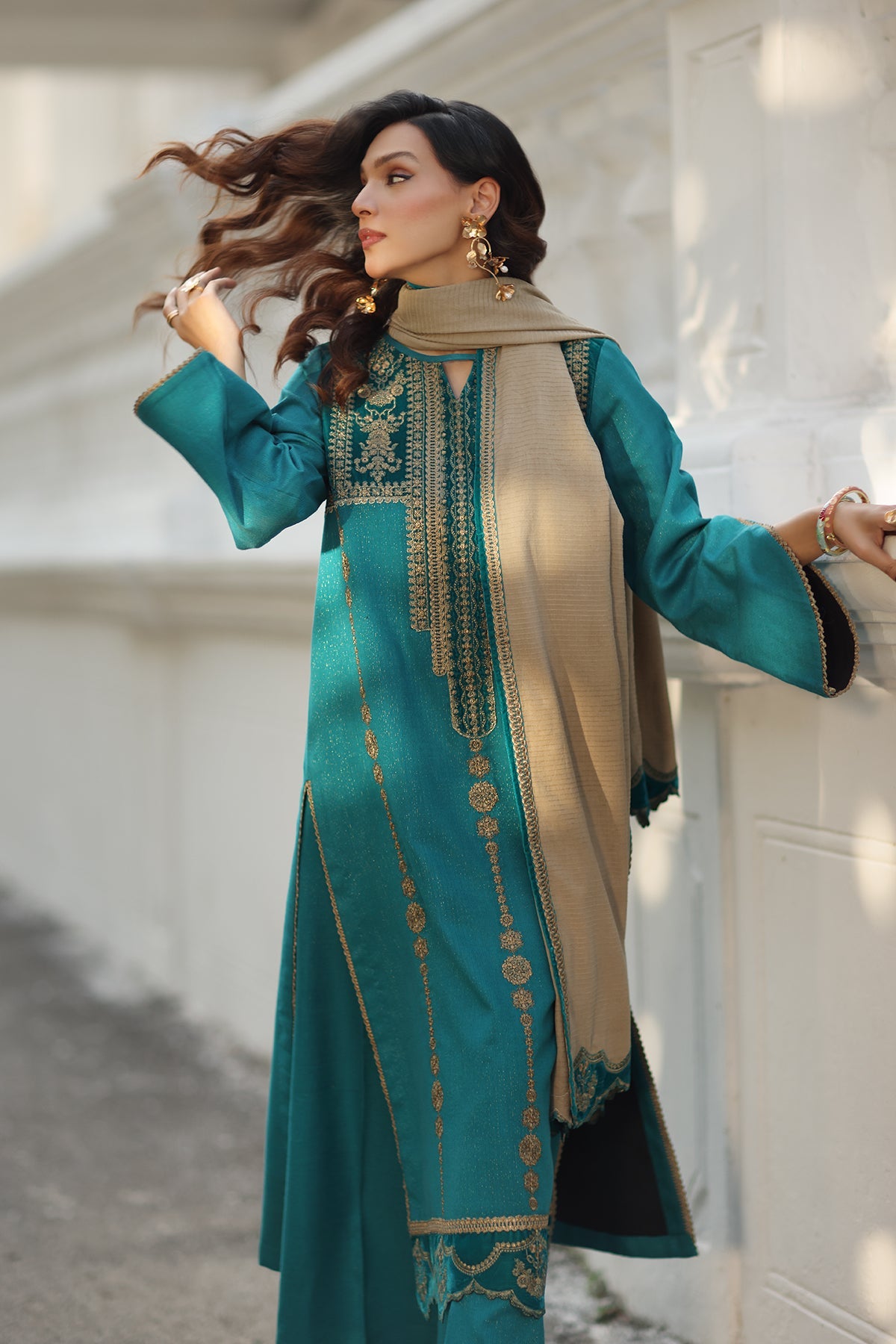 CSW5-04 | SIGNATURE VOL 1 WINTER 2025 | CHARIZMA